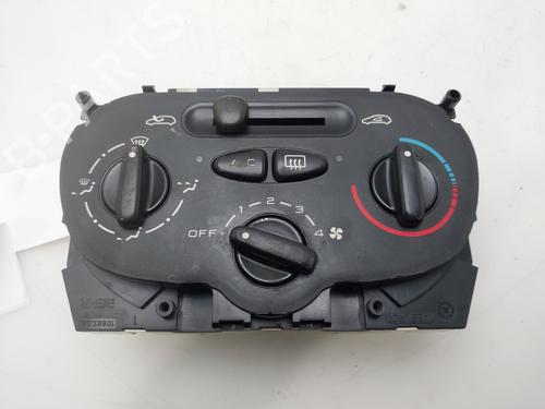 Used Climate control Climate control PEUGEOT 206 Hatchback (2A/C) 1.4 LPG (75 hp) 33852008 33852008