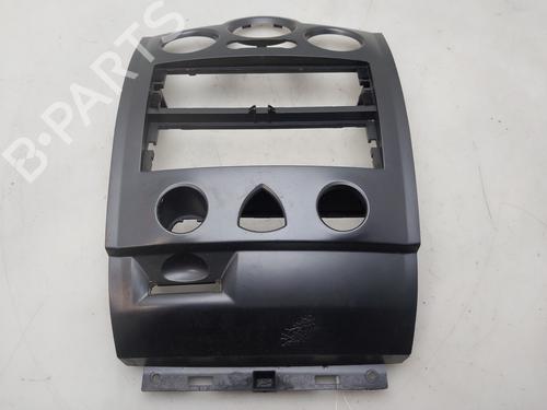 Midtkonsoll Midtkonsoll RENAULT MEGANE II (BM0/1_, CM0/1_) 1.5 dCi (BM02, BM13, BM2A, CM02, CM13) (101 hp) 33890750 33890750