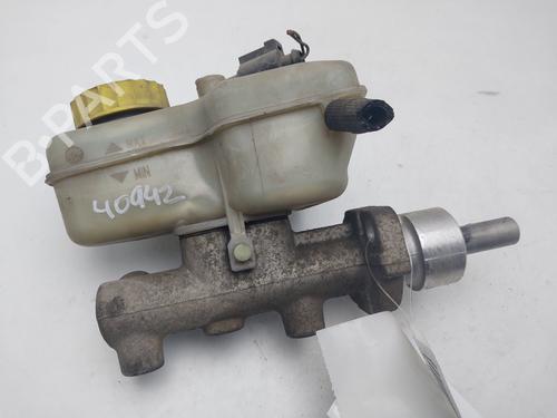 Used Brake master cylinder Brake master cylinder VW POLO IV (9N_, 9A_) [2001-2014] 32852377 32852377
