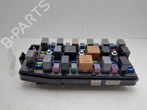 Used Fuse box Fuse box 38533534 38533534
