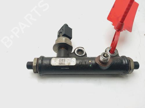 Used Injection rail CITROËN C5 III (RD_) 2.7 HDi (RDUHZJ) (204 hp) 21092138