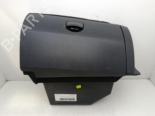 Used Glove box RENAULT CLIO III (BR0/1, CR0/1) 1.5 dCi (C/BR0G, C/BR1G) (68 hp) 31352526