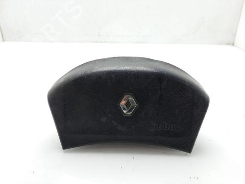 Used Driver airbag RENAULT MASTER II Bus (JD) [1997-2010]  17955776