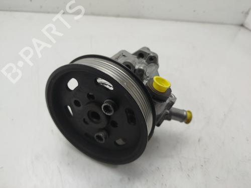 Pompe de direction assistée AUDI A4 B7 (8EC) 2.0 TDI 16V (140 hp) 32360629