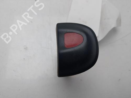 warning-switch-renault-megane-i-ba01_-1995-1996-1997-1998-1999-2000-2001-2002-2003-2004-32436782 main image