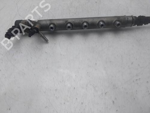 Used Injection rail Injection rail 39595766 39595766