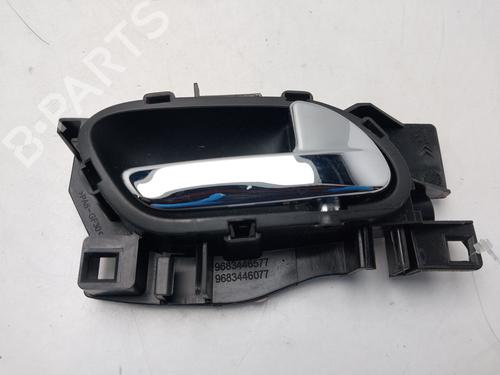 Højre fortil invendig håndtag Højre fortil invendig håndtag CITROËN DS3 (SA_) 1.6 VTi 120 (120 hp) 35929686 35929686
