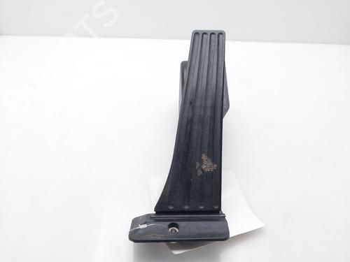 Used Pedal BMW X1 (E84) sDrive 18 d (143 hp) 16692342