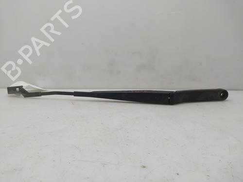 Used Front windshield wiper arm Front windshield wiper arm 37151451 37151451