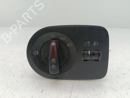 Used Headlight switch SEAT IBIZA IV SC (6J1, 6P5) [2008-2018]  29714465