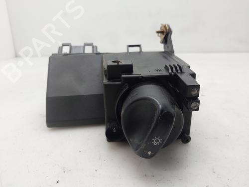 Used Headlight switch Headlight switch MERCEDES-BENZ CLK (C208) CLK 230 Kompressor (208.347) (193 hp) 33930147 33930147