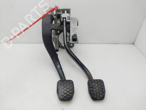Used Clutch pedal BMW 3 (E90) 320 d (163 hp) 29255740