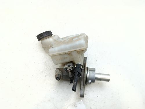 brake-master-cylinder-ford-fiesta-vii-hj-hf-2017-37223386 main image