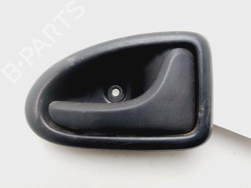 Puxador interior frente direito RENAULT MEGANE Scenic (JA0/1_) 1.4 i (JA0E) (75 hp) 32360654