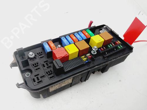 Fuse box OPEL VECTRA C (Z02) 1.8 16V | BP28208308E1 