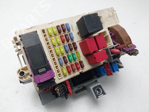 Used Fuse box Fuse box 37066706 37066706