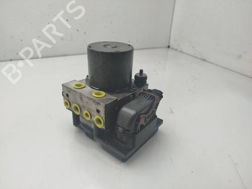 Used ABS pump PEUGEOT 5008 (0U_, 0E_) [2009-2017]  31862682