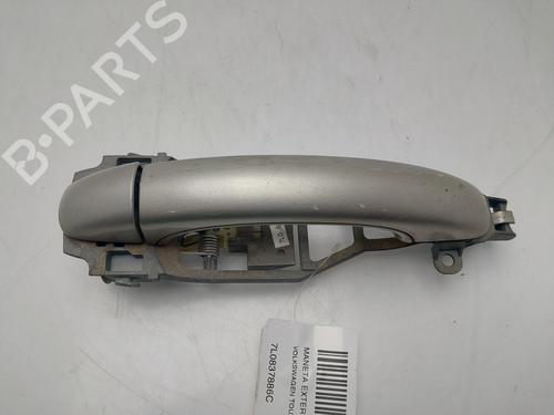 Used Front right exterior door handle VW TOUAREG (7LA, 7L6, 7L7) 2.5 R5 TDI (174 hp) 32126900