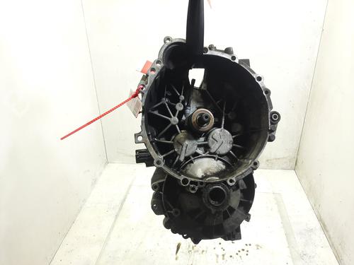 Gearbox VOLVO S60 I (384) D5 1023822 | 5 VELOCIDADES |