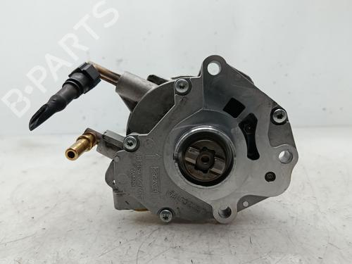 Used Vacuum pump LAND ROVER DISCOVERY IV (L319) [2009-2018]  31064802