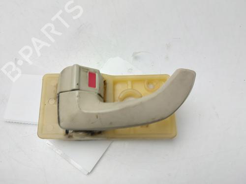 Used Front left interior door handle HYUNDAI TUCSON (JM) [2004-2019]  31380213