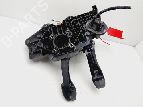 Clutch pedal CITROËN NEMO Box Body/MPV (AA_) 1.3 HDi 75 | BP36003570I13 - Image 3