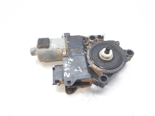 Used Right front window motor HYUNDAI i40 I (VF) 1.7 CRDi (116 hp) 10182865