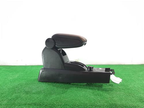 Used Armrest / Center console Armrest / Center console NISSAN TIIDA Hatchback (C11) 1.8 (126 hp) 11105374 11105374
