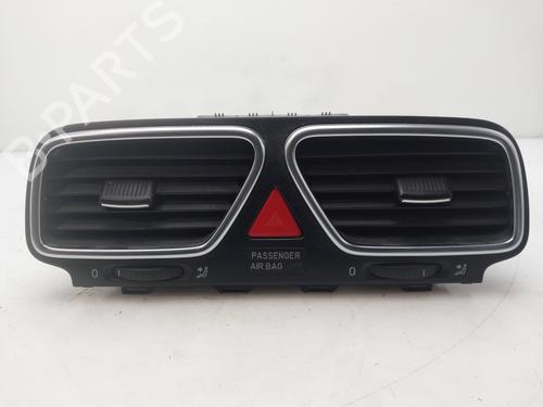 Used Air vent Air vent VW SCIROCCO III (137, 138) 2.0 TFSI (200 hp) 33694066 33694066