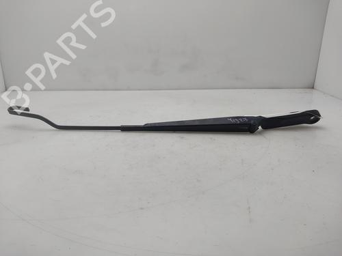Used Front windshield wiper arm Front windshield wiper arm VW GOLF IV (1J1) 1.9 TDI (90 hp) 33616661 33616661