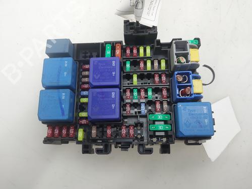 Used Fuse box Fuse box 37435869 37435869