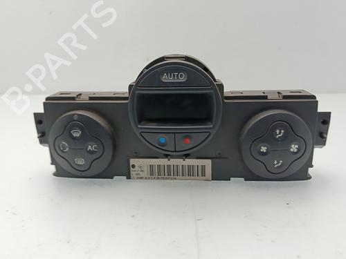 Used Climate control RENAULT MEGANE II Saloon (LM0/1_) 1.9 dCi (LM0G, LM1G, LM2C) (120 hp) 30178561