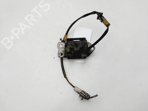 Używane Zamek klapy tylnej / bagażnika TOYOTA YARIS (_P1_) 1.4 D-4D (NLP10_, NLP10R) (75 hp) 28470752