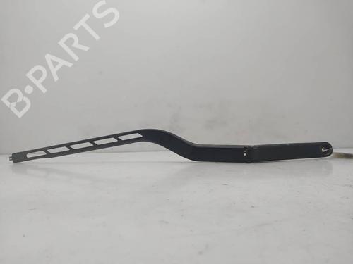 Used Front windshield wiper arm Front windshield wiper arm 39069742 39069742