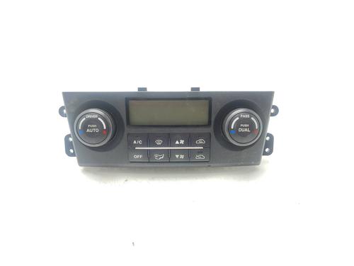 Used Climate control KIA SORENTO I (JC) 2.5 CRDi (163 hp) 24365909