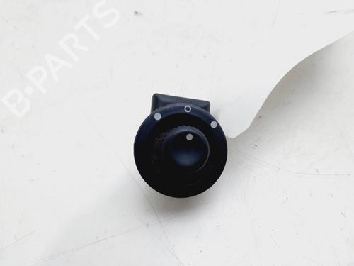 Used Mirror switch RENAULT MEGANE II (BM0/1_, CM0/1_) 1.5 dCi (BM0F, BM0T, BM2B, CM0F, CM0T) (82 hp) 18945490