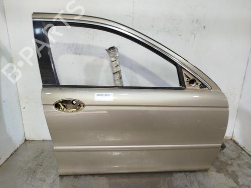 Used Right front door Right front door 39516836 39516836