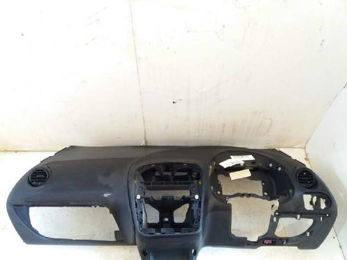 Armaturenbrett SEAT TOLEDO III (5P2) 1.9 TDI (105 hp) 5P0857067 | 5P0857067 |