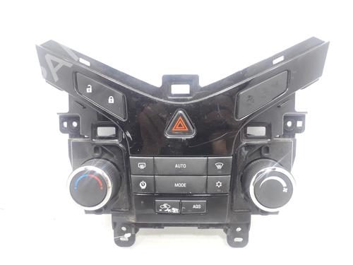 Airco bedieningspaneel CHEVROLET CRUZE Hatchback (J305) 2.0 CDI (163 hp) 11182660