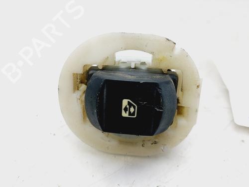 Used Right front window switch RENAULT MEGANE II (BM0/1_, CM0/1_) 1.6 16V (BM0C, CM0C) (113 hp) 31307321