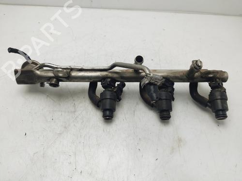 Used Injection rail BMW 3 (E46) 318 i (118 hp) 22227282