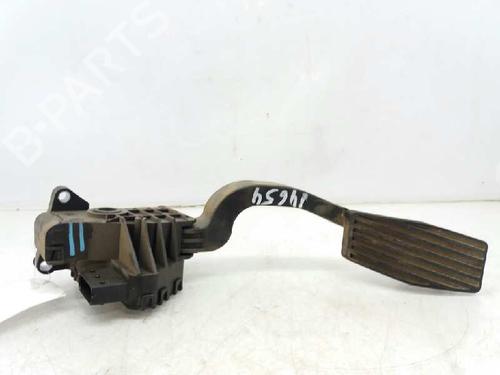 Used Pedal FIAT GRANDE PUNTO (199_) 1.3 D Multijet (75 hp) 2865071