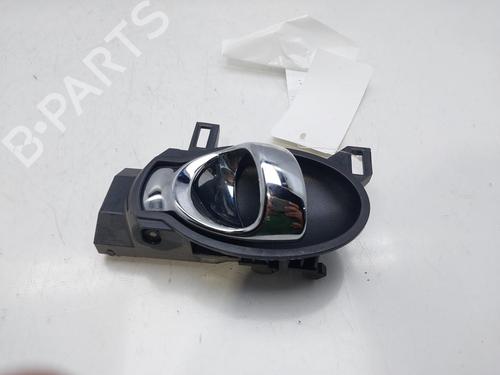 Højre bagtil invendig håndtag NISSAN JUKE (F15) 1.2 DIG-T (115 hp) 15352558