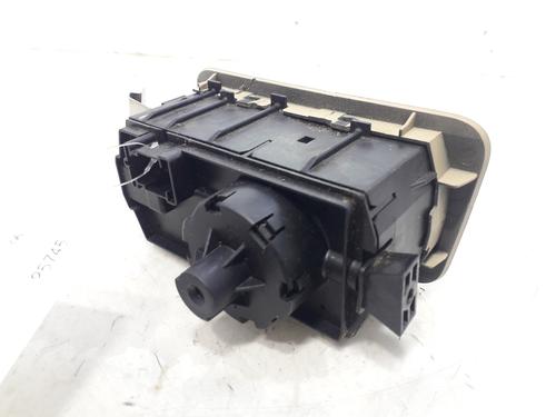 Headlight switch MERCEDES-BENZ CLS (C219) CLS 320 CDI (219.322) | BP9573273I24 