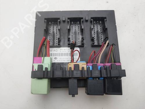 Used Fuse box Fuse box 38869938 38869938
