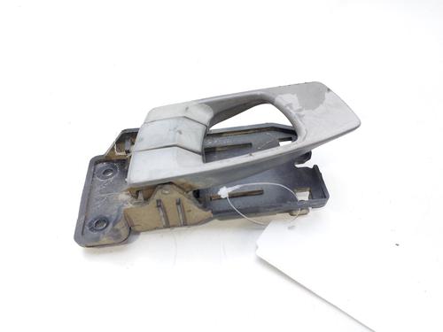Used Front right interior door handle KIA CARENS II MPV (FJ) 2.0 CRDi (113 hp) 13026076