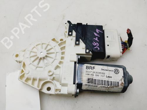 Rudehejsemotor bagstkærm højre SEAT LEON (1P1) [2005-2013]  28069094