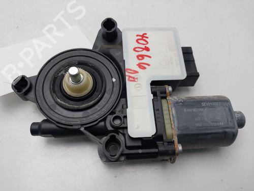 Right front window motor SKODA SCALA (NW1) | BP38759288E20 - Image 3