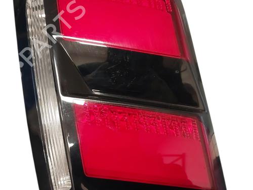 Used Right tailgate light Right tailgate light PEUGEOT 3008 II SUV (MC_, MR_, MJ_, M4_) 1.5 BlueHDi 130 (131 hp) 26190516 26190516