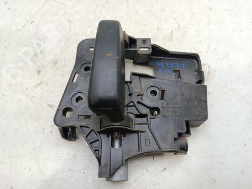 Used Rear right interior door handle Rear right interior door handle 37192440 37192440